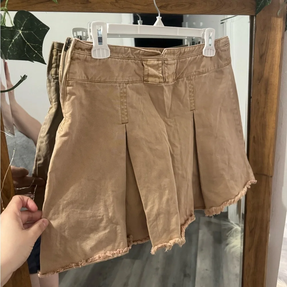 FREE PEOPLE Frayed Khaki Pleated Mini Skirt - Picture 3 of 5